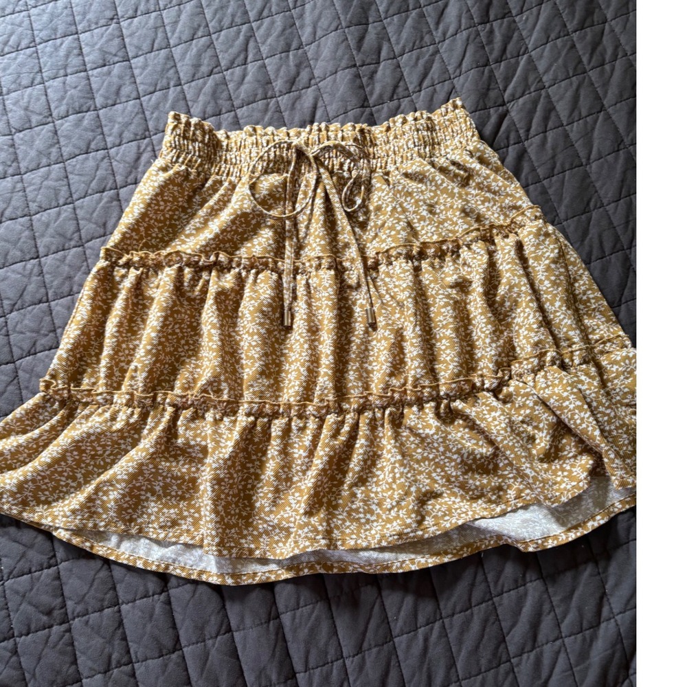 Indigo Rising Mustard Yellow Floral Tiered Mini Skirt Smocked Waist Small